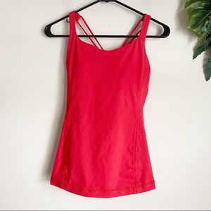 Lululemon Active Top W/ removable bra pads